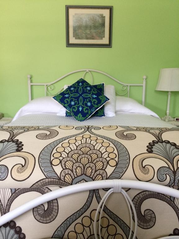 Victoria'S Historic Inn Wolfville Ngoại thất bức ảnh