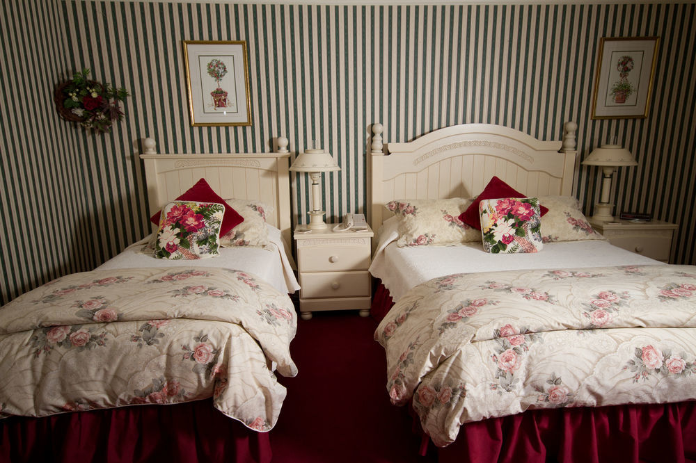 Victoria'S Historic Inn Wolfville Ngoại thất bức ảnh